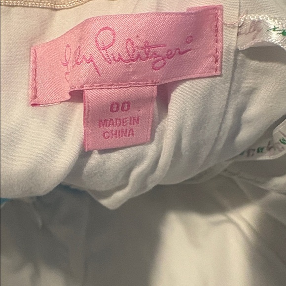 Lilly Pulitzer - Picture 5 of 5
